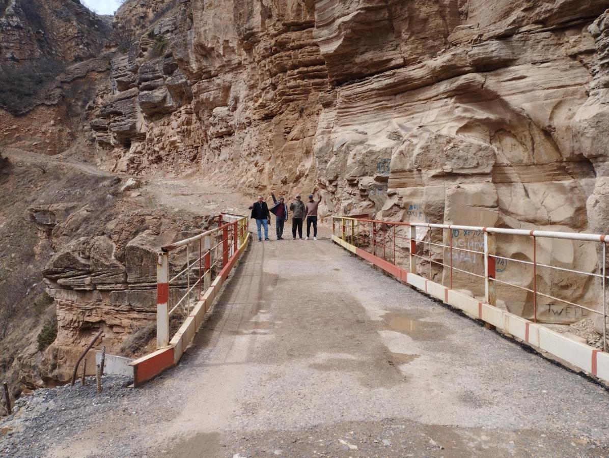Zaur Guest Hause Hotel Xinaliq Luaran gambar