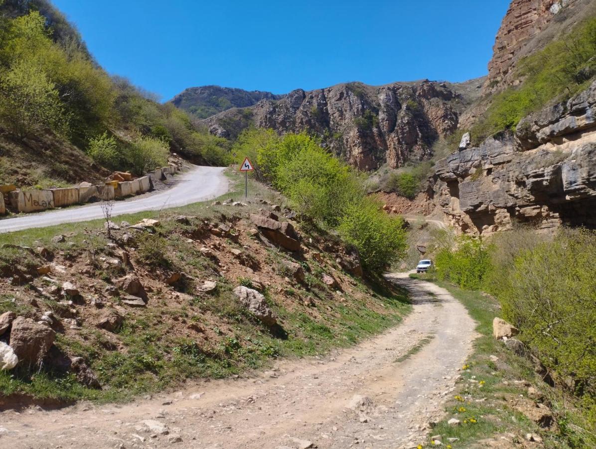 Zaur Guest Hause Hotel Xinaliq Luaran gambar